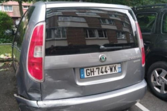 Calculateur moteur SKODA ROOMSTER