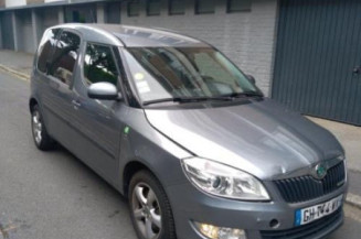 Calculateur moteur SKODA ROOMSTER