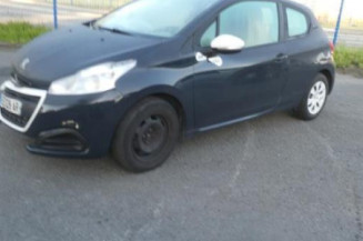 Calculateur moteur PEUGEOT 208 1