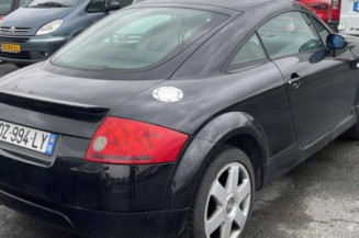 Calculateur moteur AUDI TT 1