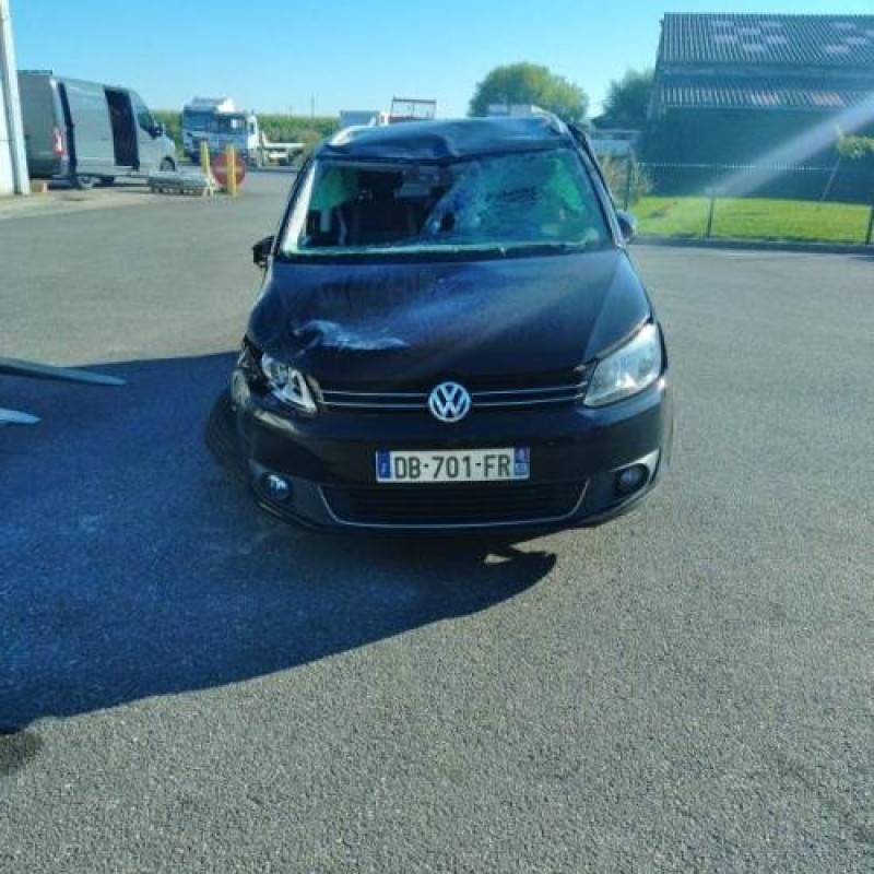 Calculateur moteur VOLKSWAGEN TOURAN 2 Photo n°5