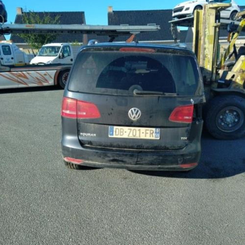 Calculateur moteur VOLKSWAGEN TOURAN 2 Photo n°7