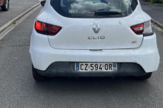 Calculateur moteur RENAULT CLIO 4