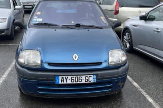 Calculateur moteur RENAULT CLIO 2