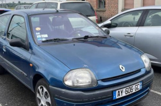 Calculateur moteur RENAULT CLIO 2