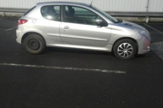 Calculateur moteur PEUGEOT 206+