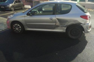 Calculateur moteur PEUGEOT 206+