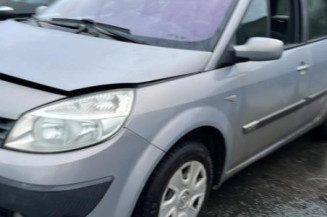 Calculateur moteur RENAULT SCENIC 2