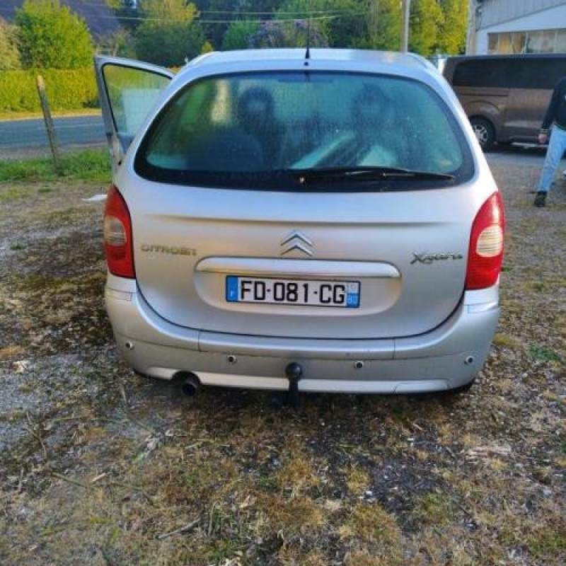 Calculateur moteur CITROEN XSARA PICASSO Photo n°6