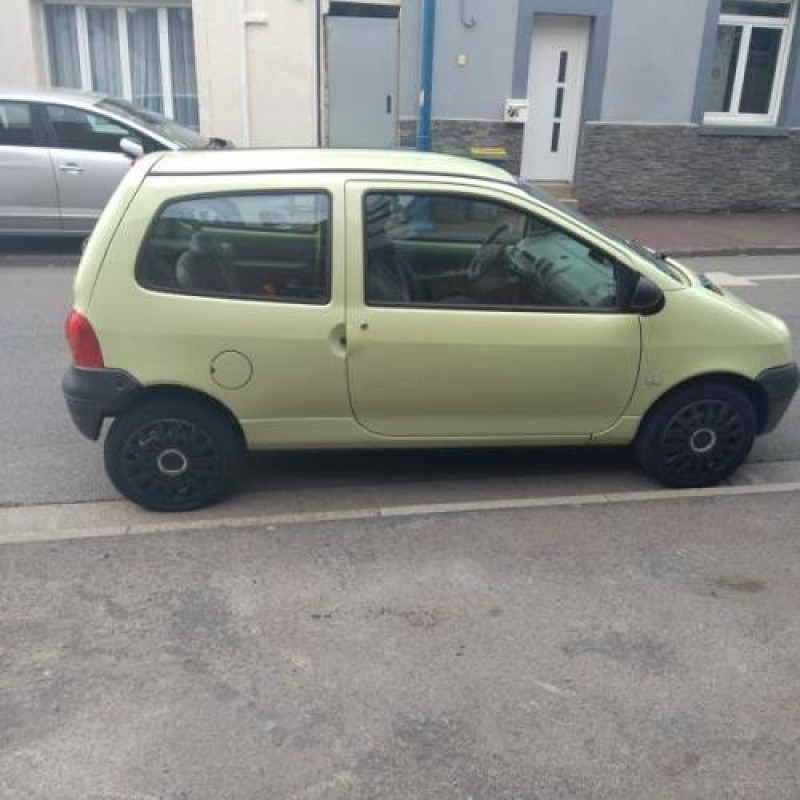 Calculateur moteur RENAULT TWINGO 1 Photo n°4