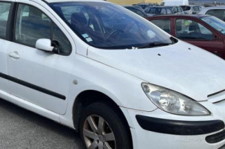 Calculateur moteur PEUGEOT 307