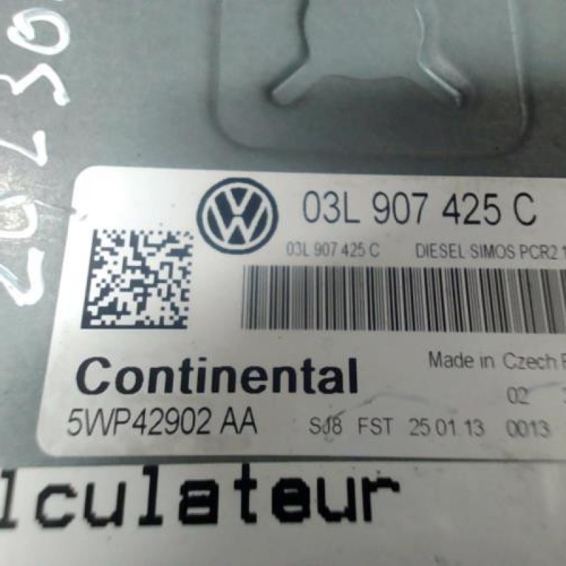 Calculateur moteur VOLKSWAGEN GOLF PLUS Photo n°3