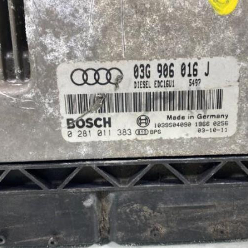 Calculateur moteur AUDI A3 2 Photo n°2