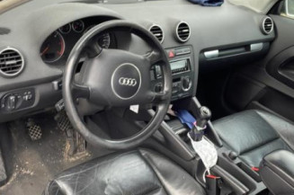 Calculateur moteur AUDI A3 2