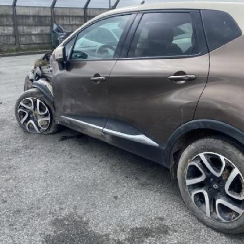 Attache ceinture arriere centrale RENAULT CAPTUR 1 Photo n°10