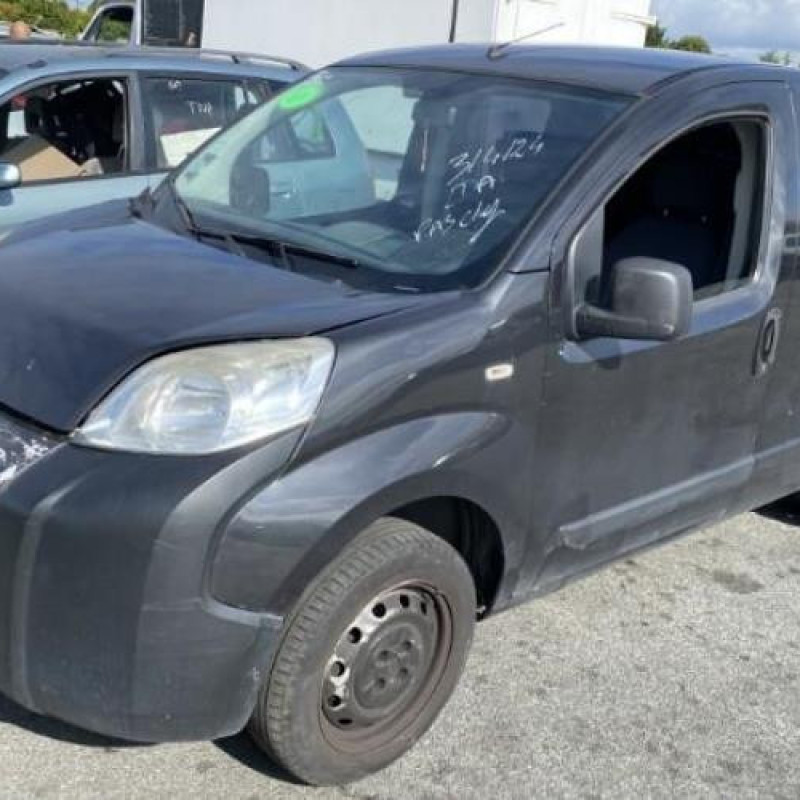 Pare choc arriere PEUGEOT BIPPER Photo n°8