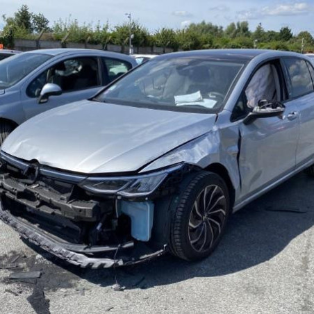 VOLKSWAGEN GOLF 8 1.5 TSI BLUE MOTION - 16V TURBO HYBRID