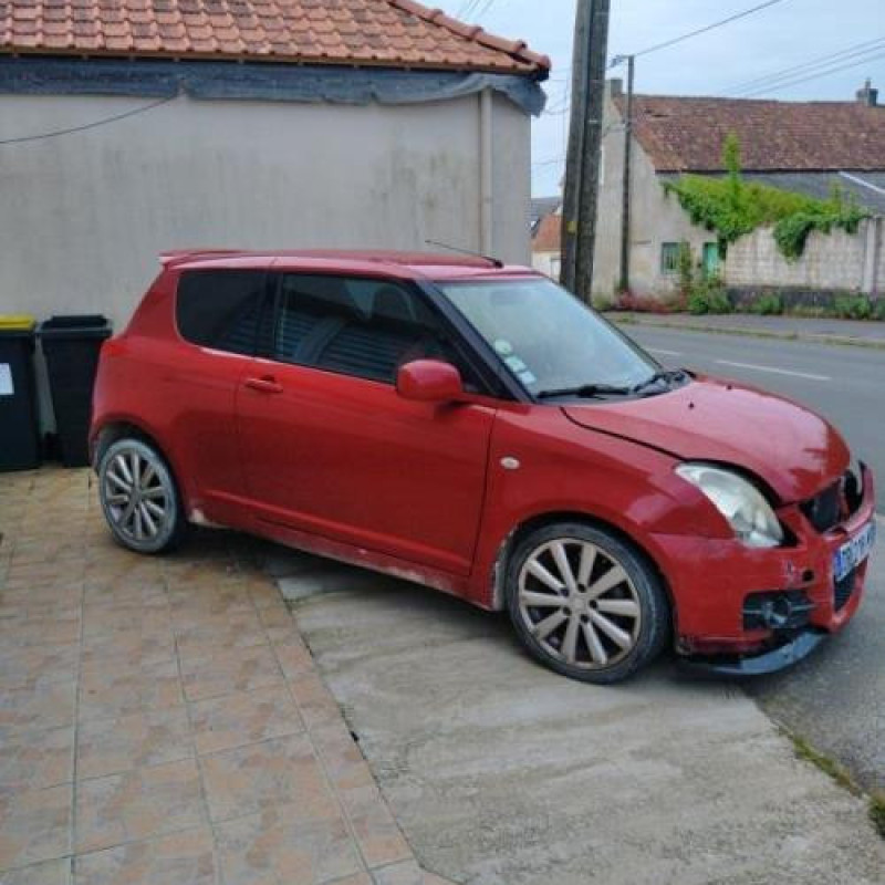 Poignee interieur avant droit SUZUKI SWIFT 3 Photo n°5