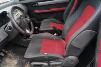 Poignee interieur avant droit SUZUKI SWIFT 3