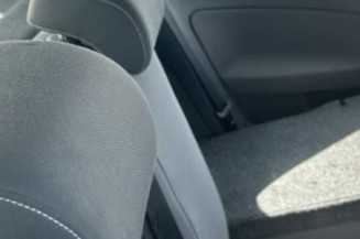 Poignee porte avant gauche VOLKSWAGEN GOLF 5