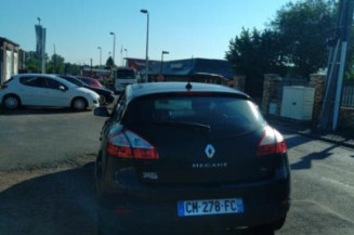 Poignee porte avant gauche RENAULT MEGANE 3