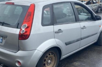 Poignee porte avant gauche FORD FIESTA 5