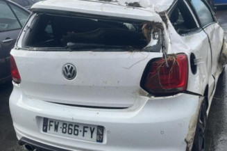 Poignee porte avant gauche VOLKSWAGEN POLO 5