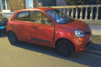 RENAULT TWINGO 3 PHASE 1 1.0i - 12V SCE 65