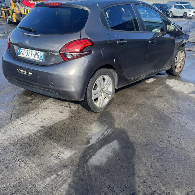 PEUGEOT 208 1 PHASE 2 1.2 VTI - 12V Photo n°3