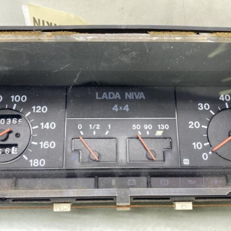 Compteur LADA NIVA Photo n°2