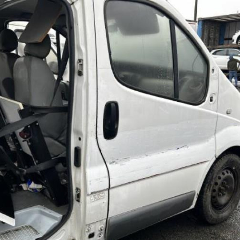 Calculateur moteur RENAULT TRAFIC 2 Photo n°13