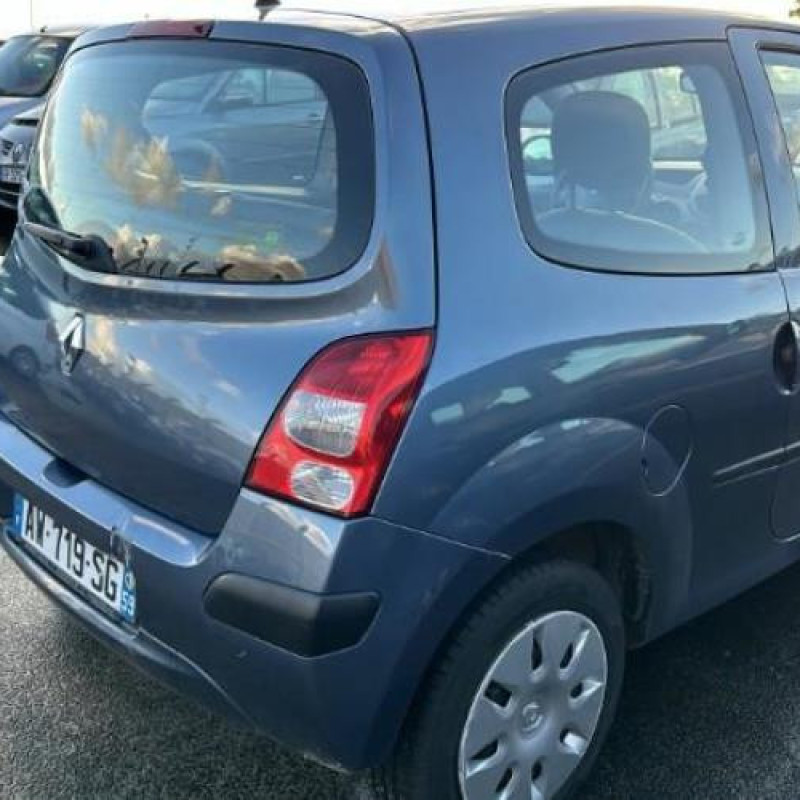 Calculateur moteur RENAULT TWINGO 2 Photo n°8