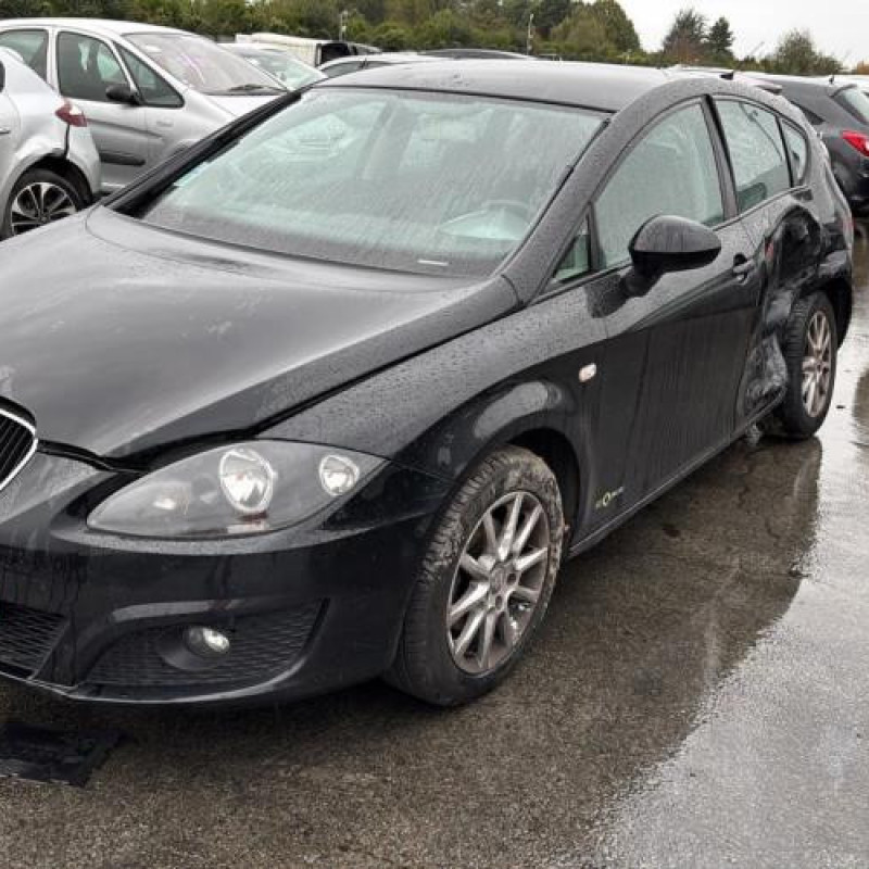 Pare choc arriere SEAT LEON 2 Photo n°8