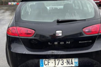 Pare choc arriere SEAT LEON 2