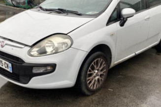 Pare choc arriere FIAT PUNTO EVO 3