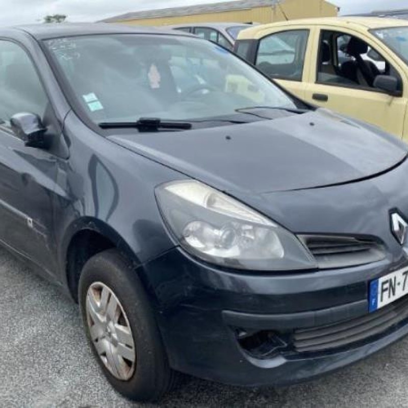 Boitier UCH RENAULT CLIO 3 Photo n°5