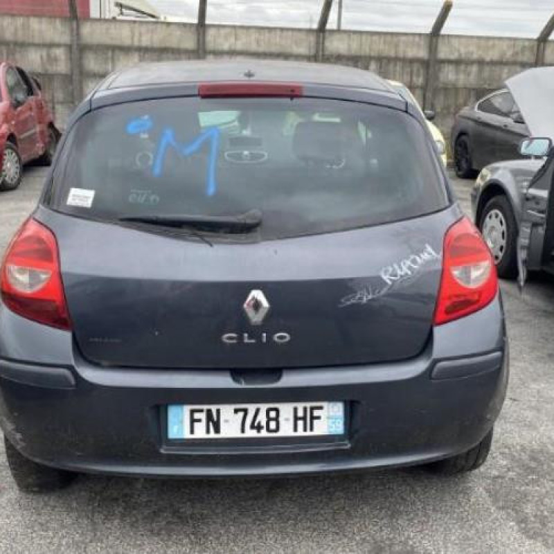 Boitier UCH RENAULT CLIO 3 Photo n°8