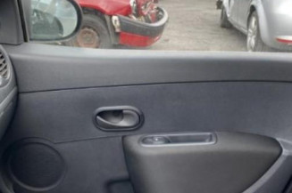 Boitier UCH RENAULT CLIO 3