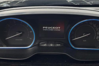 Ecran GPS PEUGEOT 2008 1