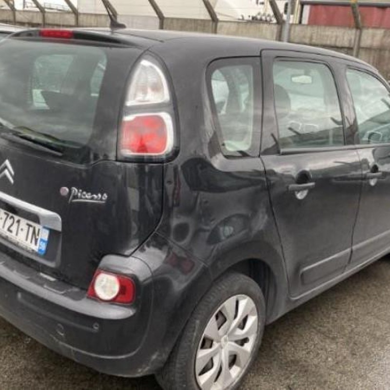 Anti brouillard arriere gauche CITROEN C3 PICASSO Photo n°7