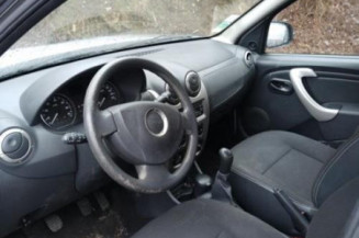 Calculateur moteur DACIA SANDERO 1