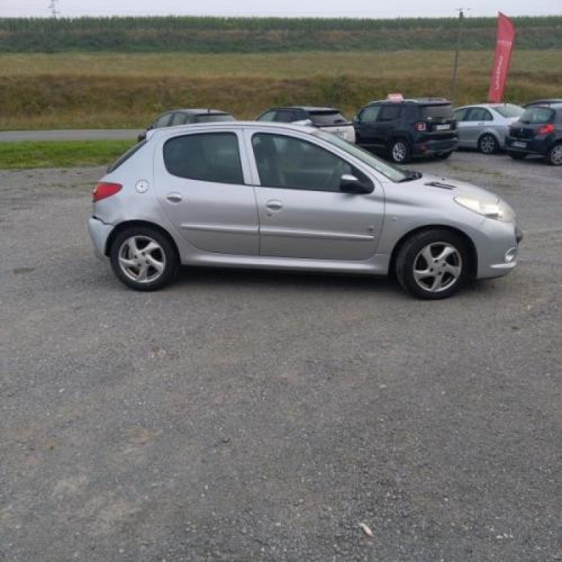 Calculateur moteur PEUGEOT 206+ Photo n°6