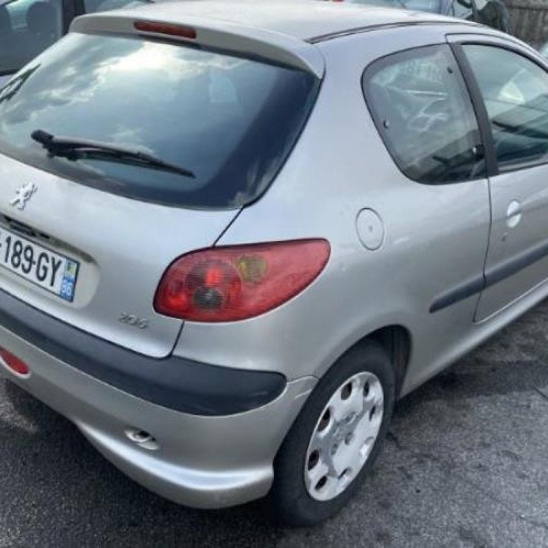 Calculateur moteur PEUGEOT 206 Photo n°8