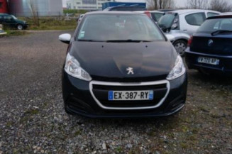 Antenne PEUGEOT 208 1