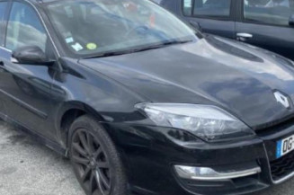 Pare boue avant gauche RENAULT LAGUNA 3