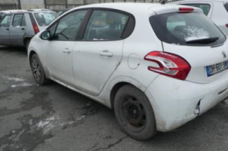 Custode avant gauche (porte) PEUGEOT 208 1