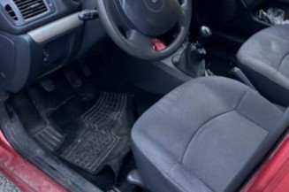 Poignee interieur avant droit RENAULT CLIO 2