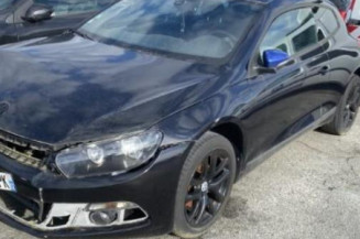 Calculateur moteur VOLKSWAGEN SCIROCCO 3