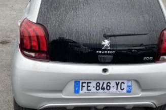 Lunette arriere PEUGEOT 108