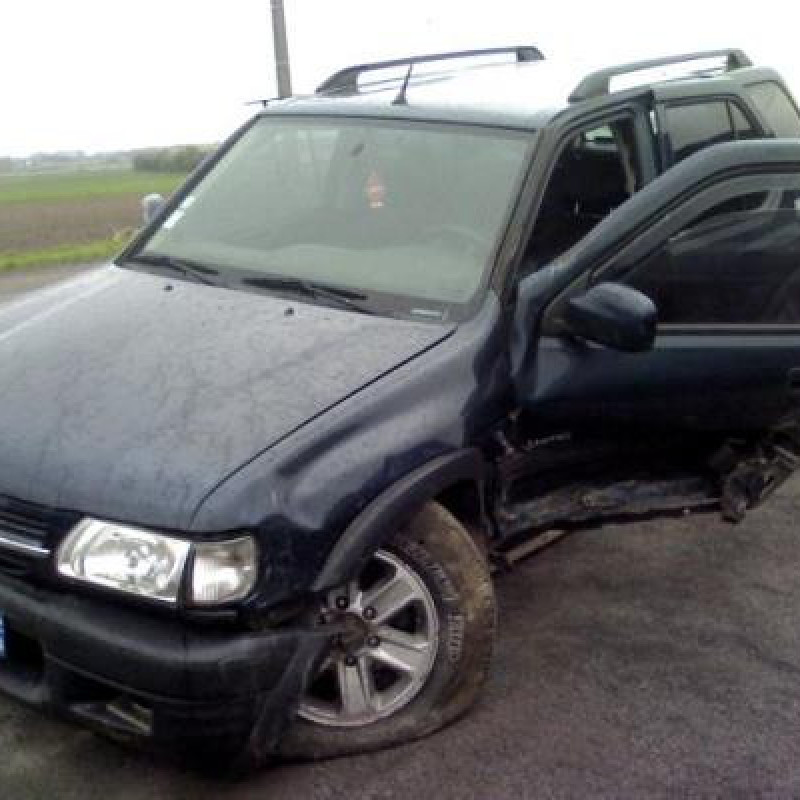 Lunette arriere OPEL FRONTERA B Photo n°10